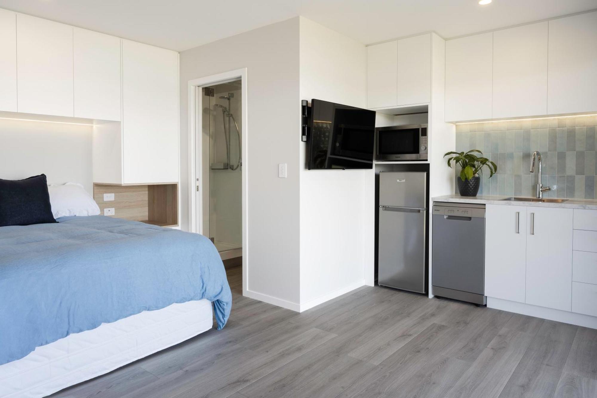 Pukehina Estuary Sunset Views Townhouse & Studio Exteriör bild